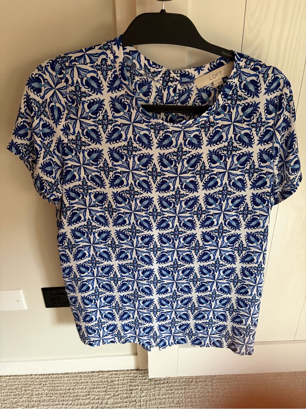 LOFT White Short Sleeve Tee with Blue Tile Print